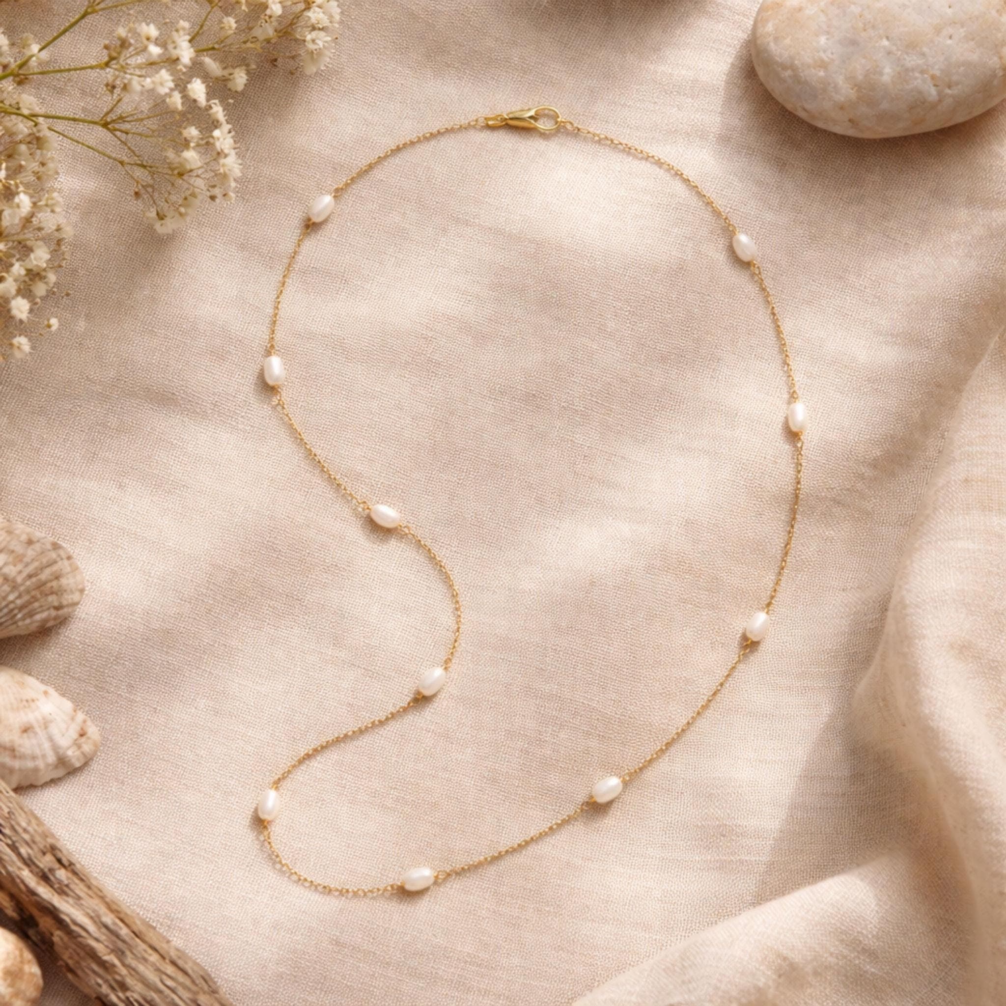 Dainty Gold Chain Pearl Necklace thumbnail 5