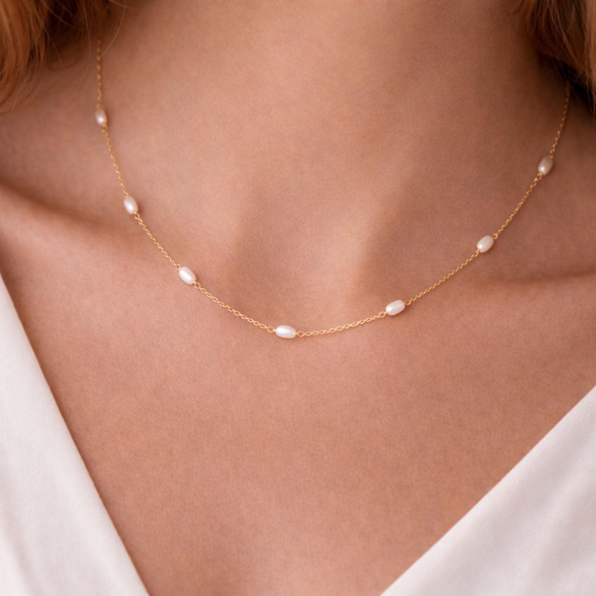Dainty Gold Chain Pearl Necklace thumbnail 2