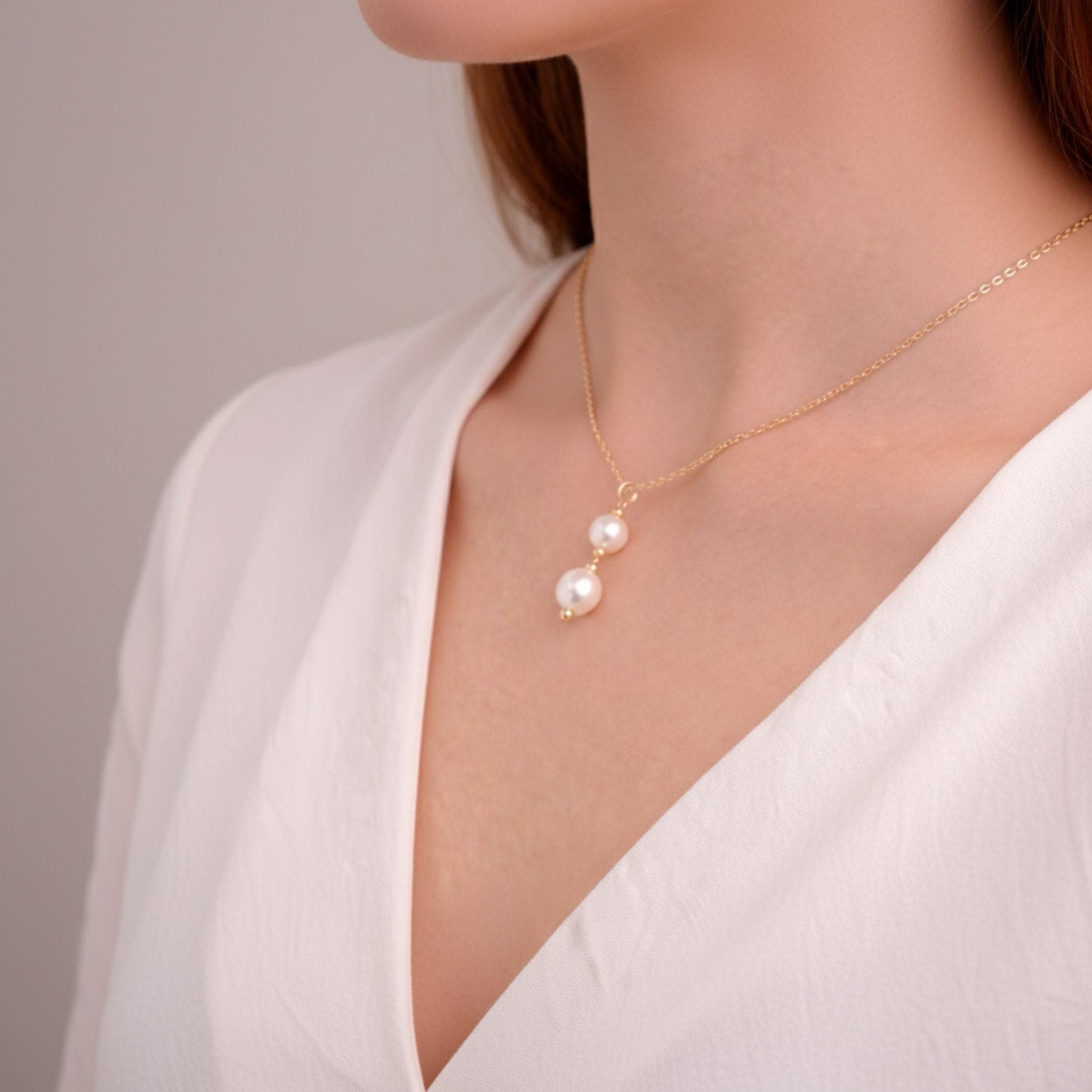 Freshwater Pearl Pendant Necklace thumbnail 6