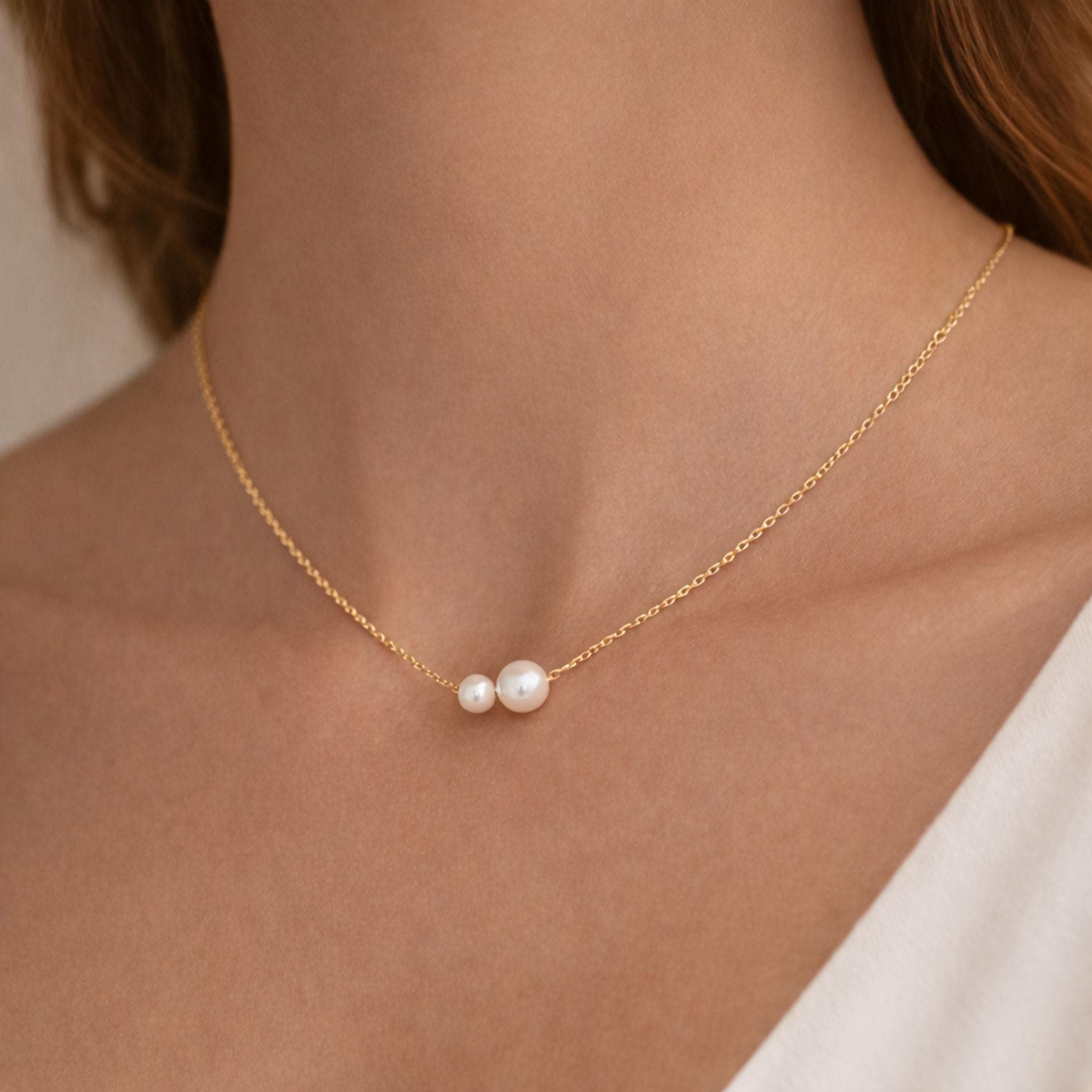 Freshwater Pearl Necklace thumbnail 4