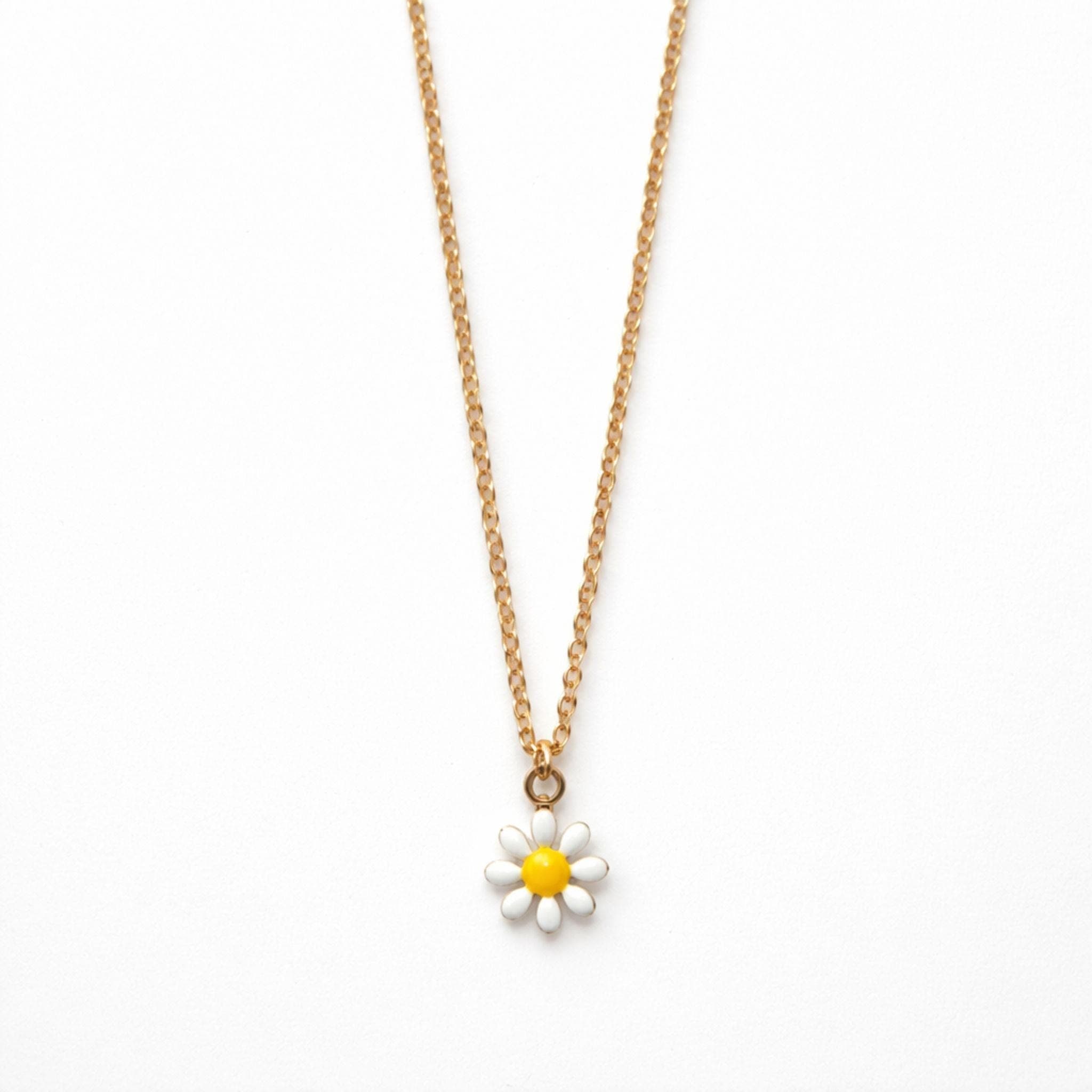Tiny Daisy Necklace thumbnail 3