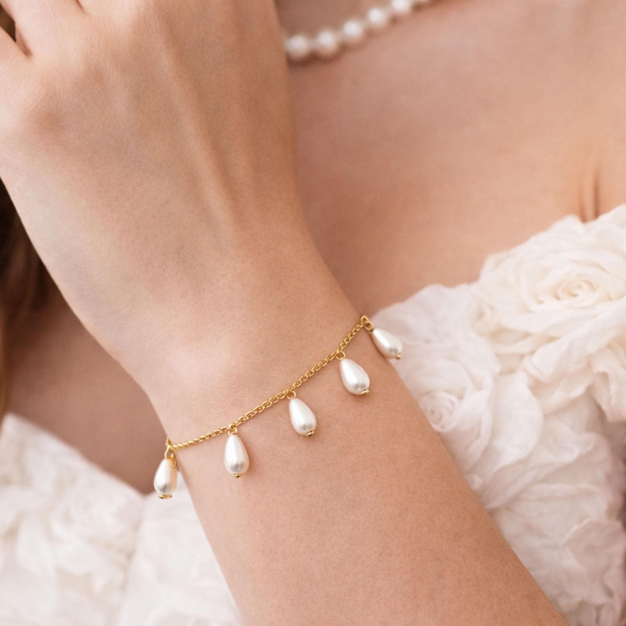 Natural Freshwater Pearl Bracelet thumbnail 3