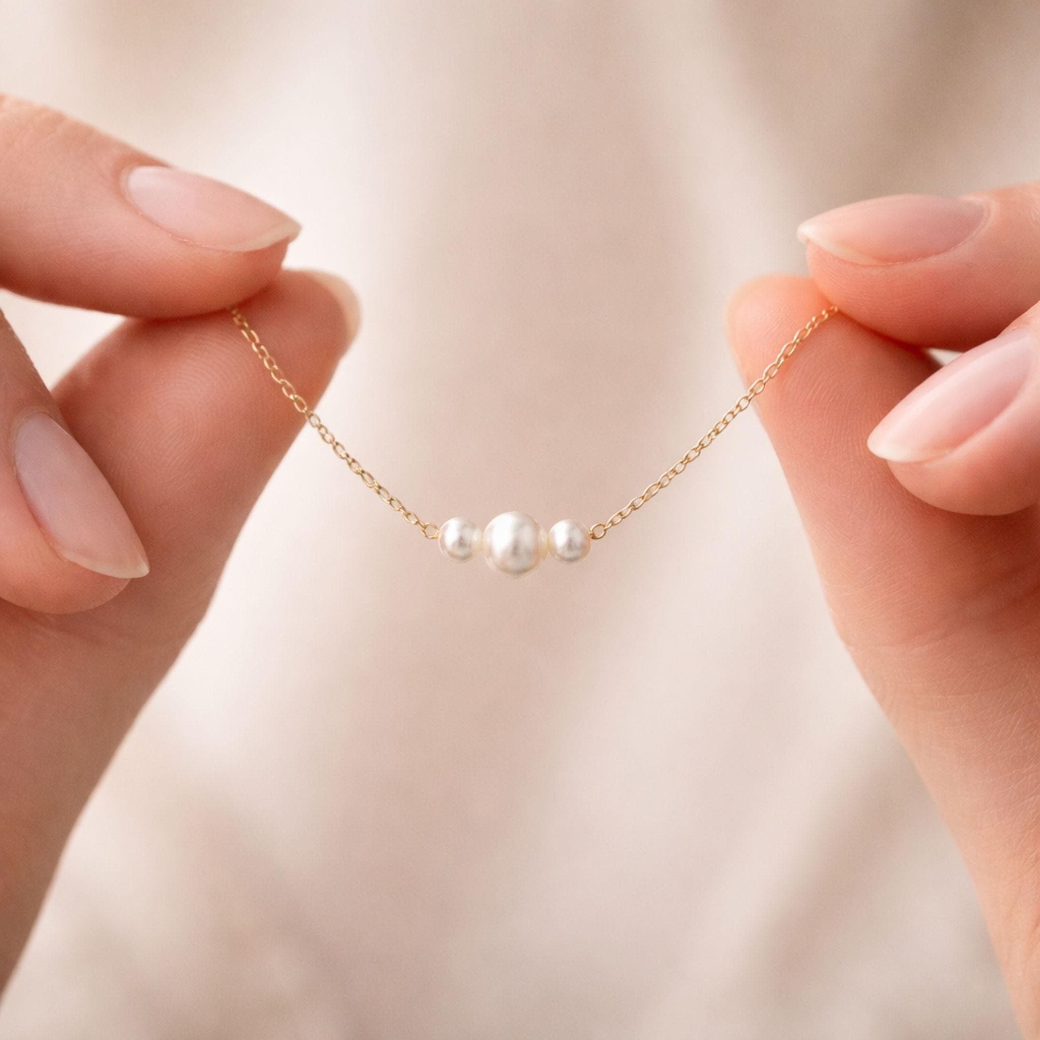 Freshwater Pearl Beaded Necklace thumbnail 3