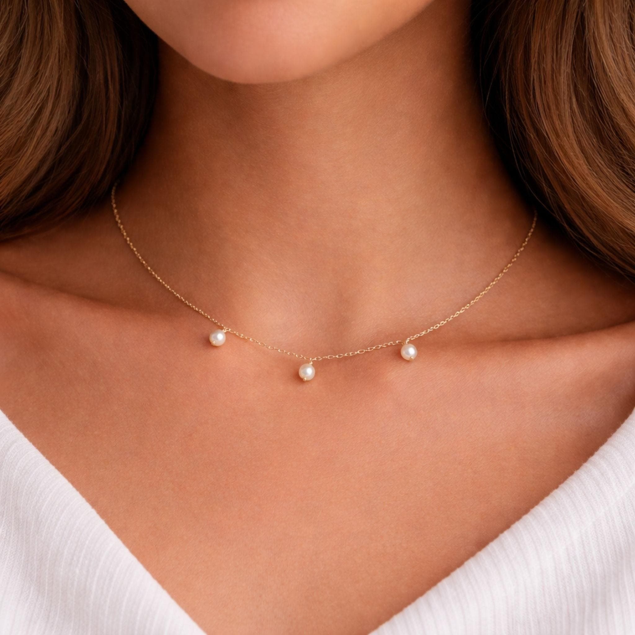 Minimalist Freshwater Pearl Choker Necklace thumbnail 2