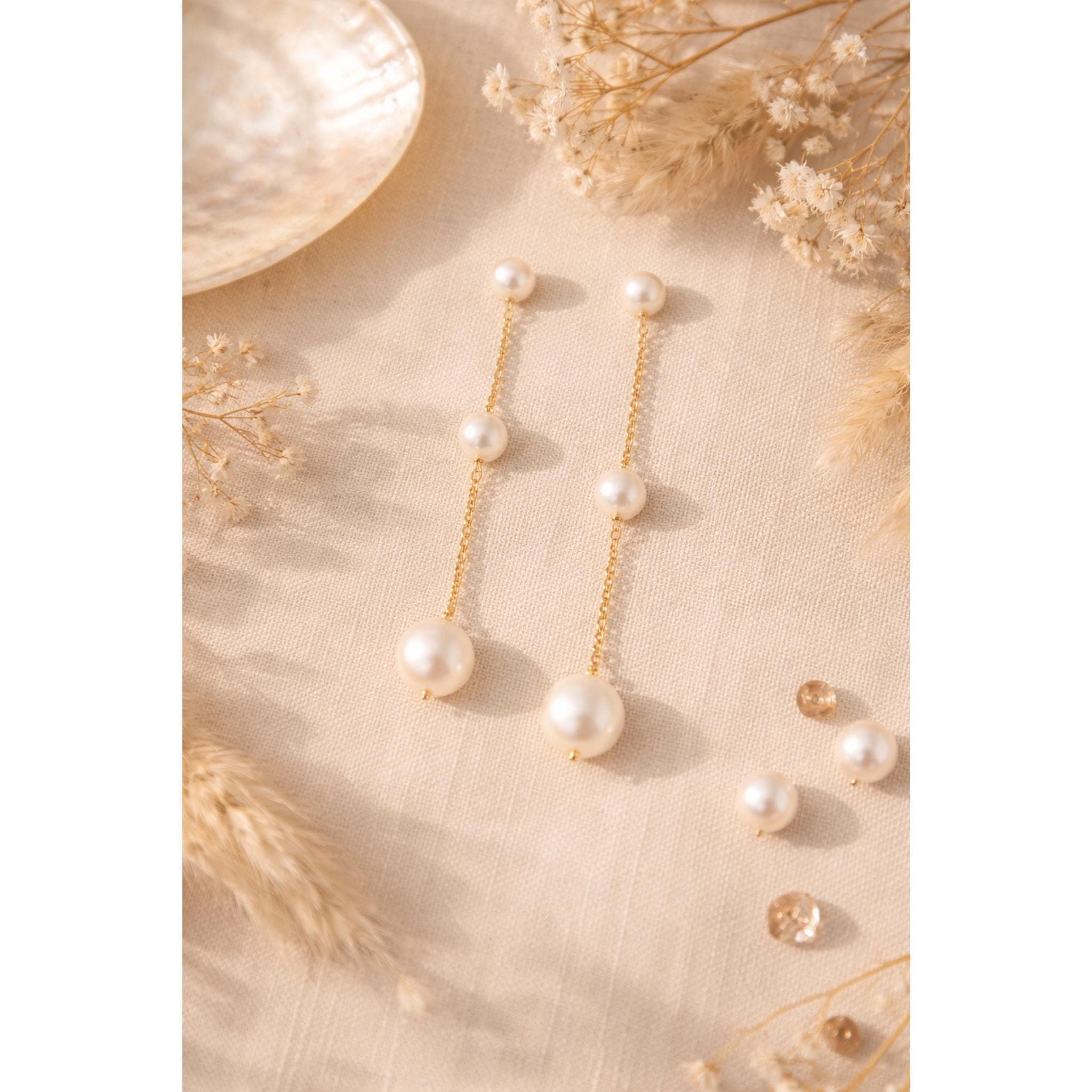 Minimalist Pearl Drop Earrings thumbnail 5