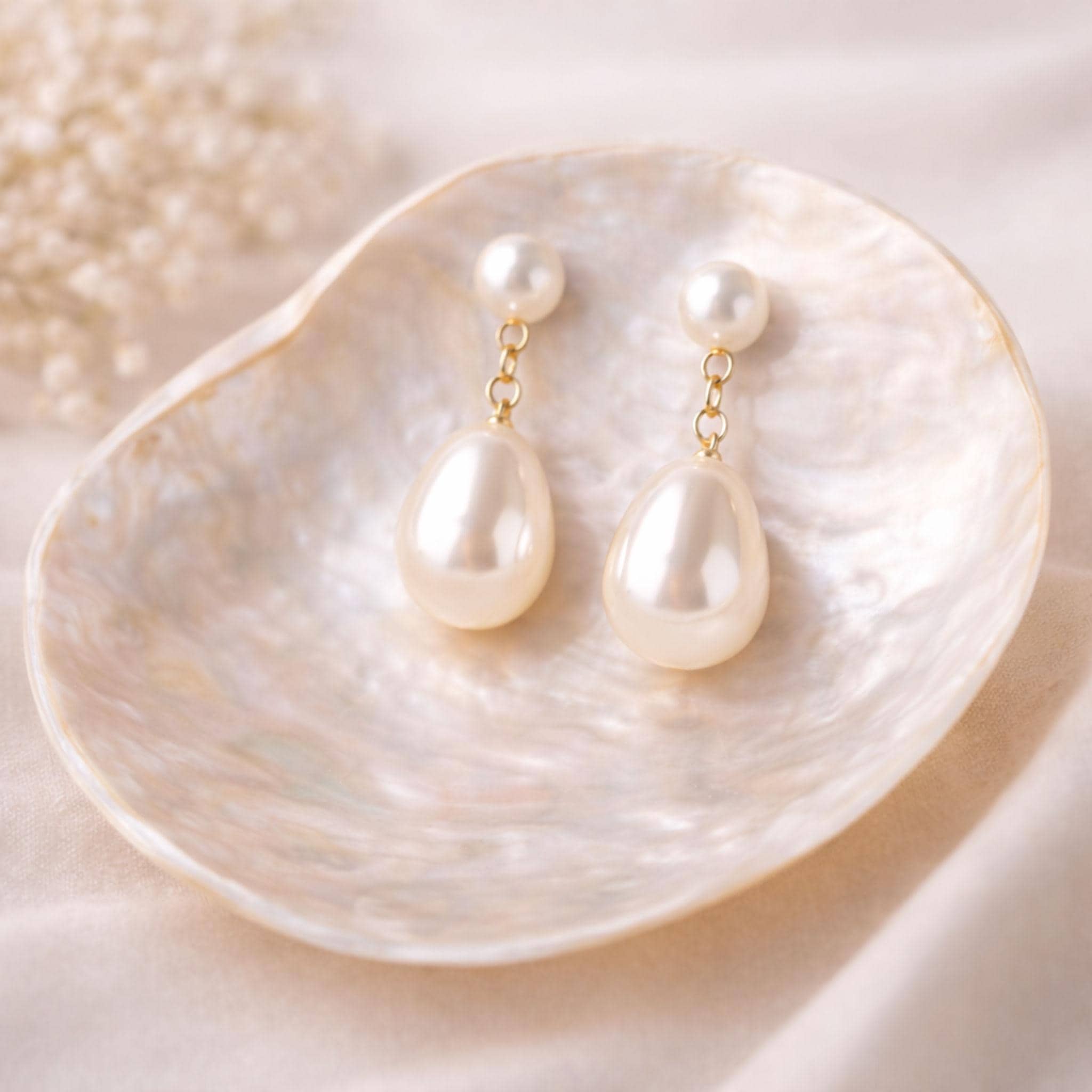 Pearl Earrings thumbnail 6