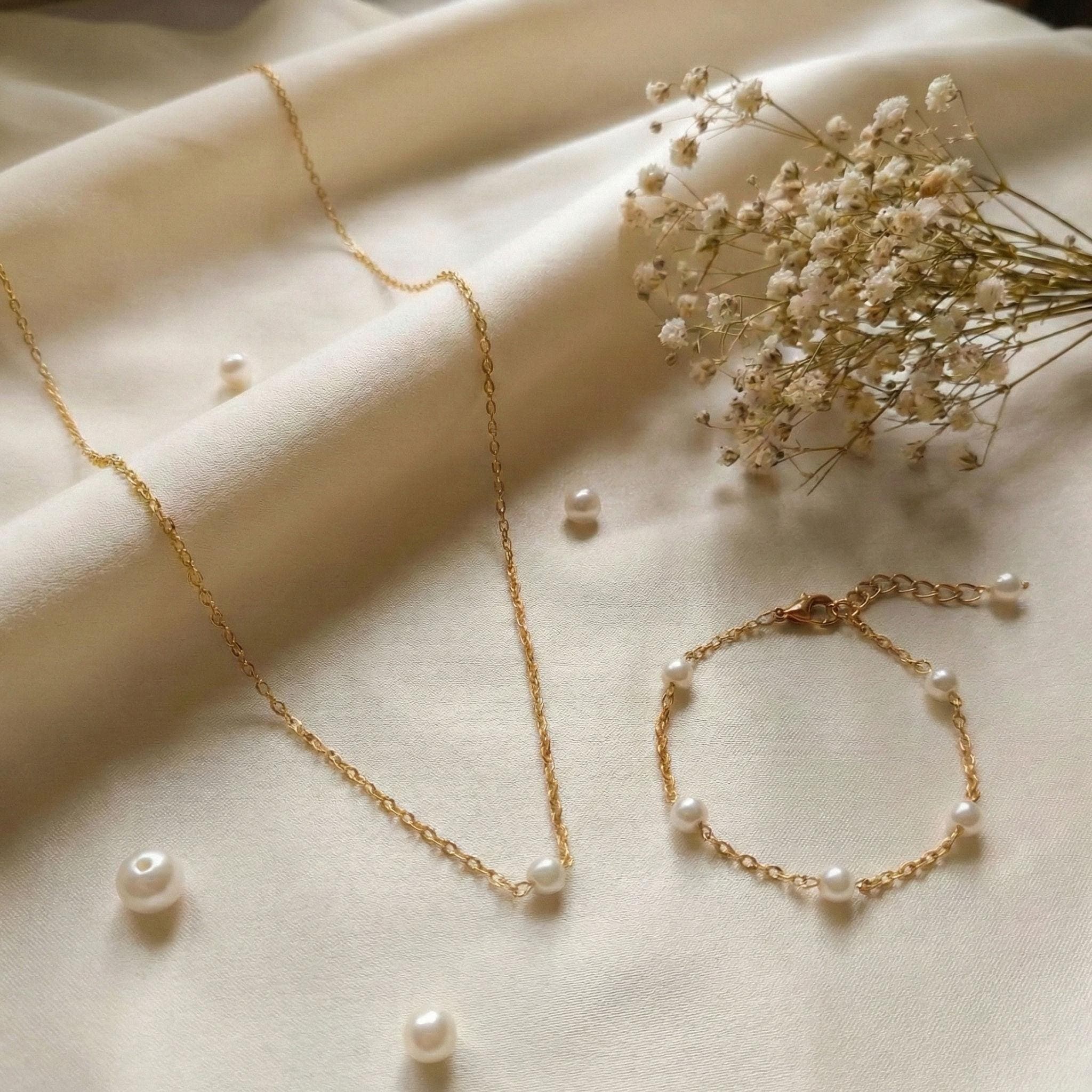 Freshwater Pearl Necklace thumbnail 5