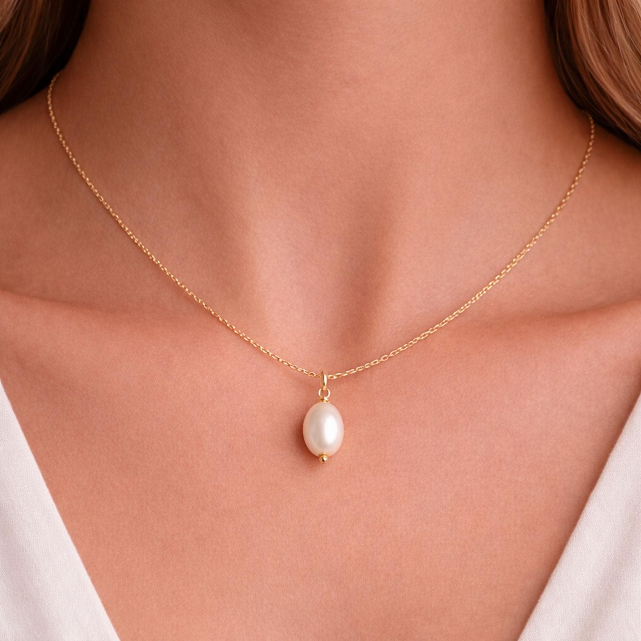 Handmade Freshwater Pearl Pendant Necklace thumbnail 4