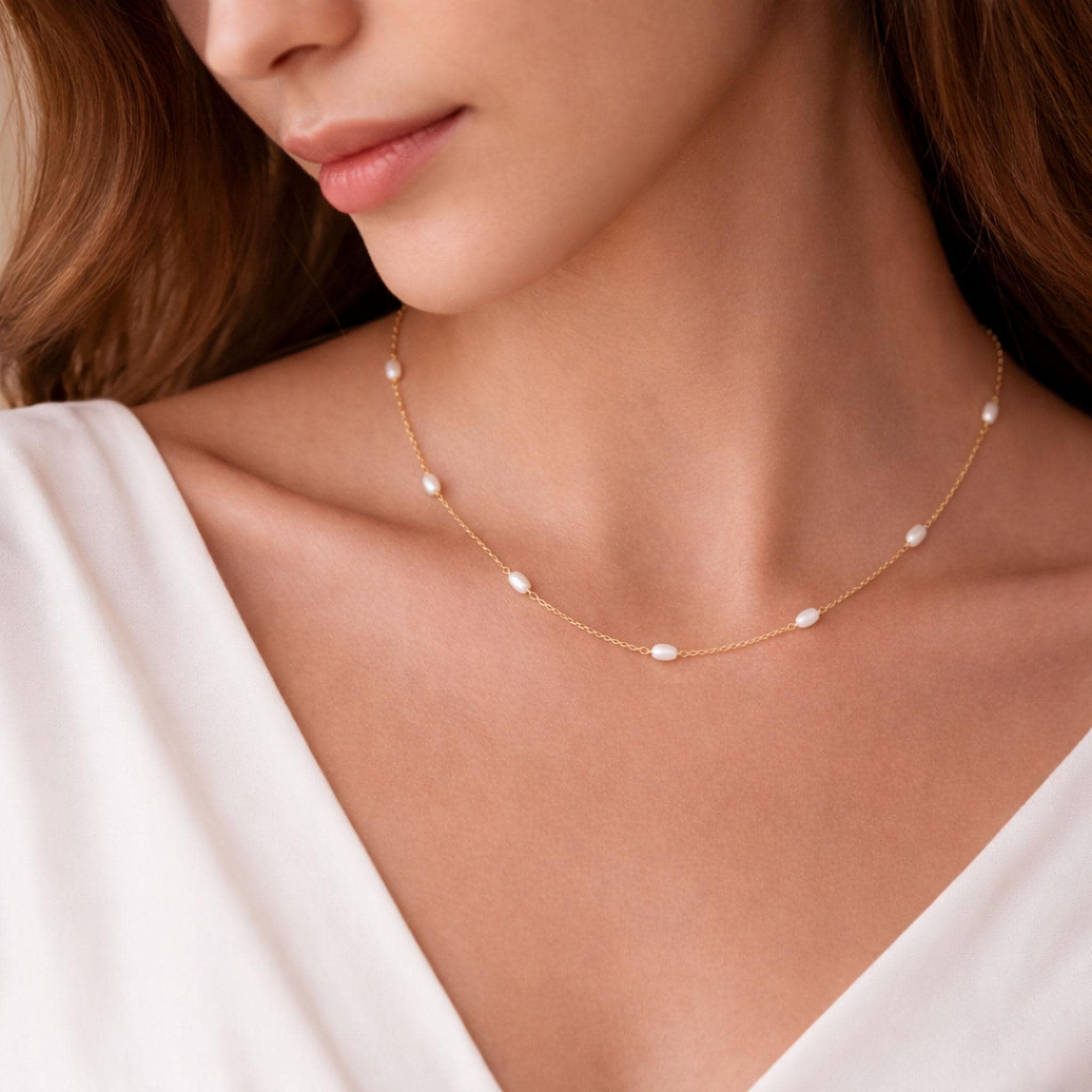 Dainty Gold Chain Pearl Necklace thumbnail 6