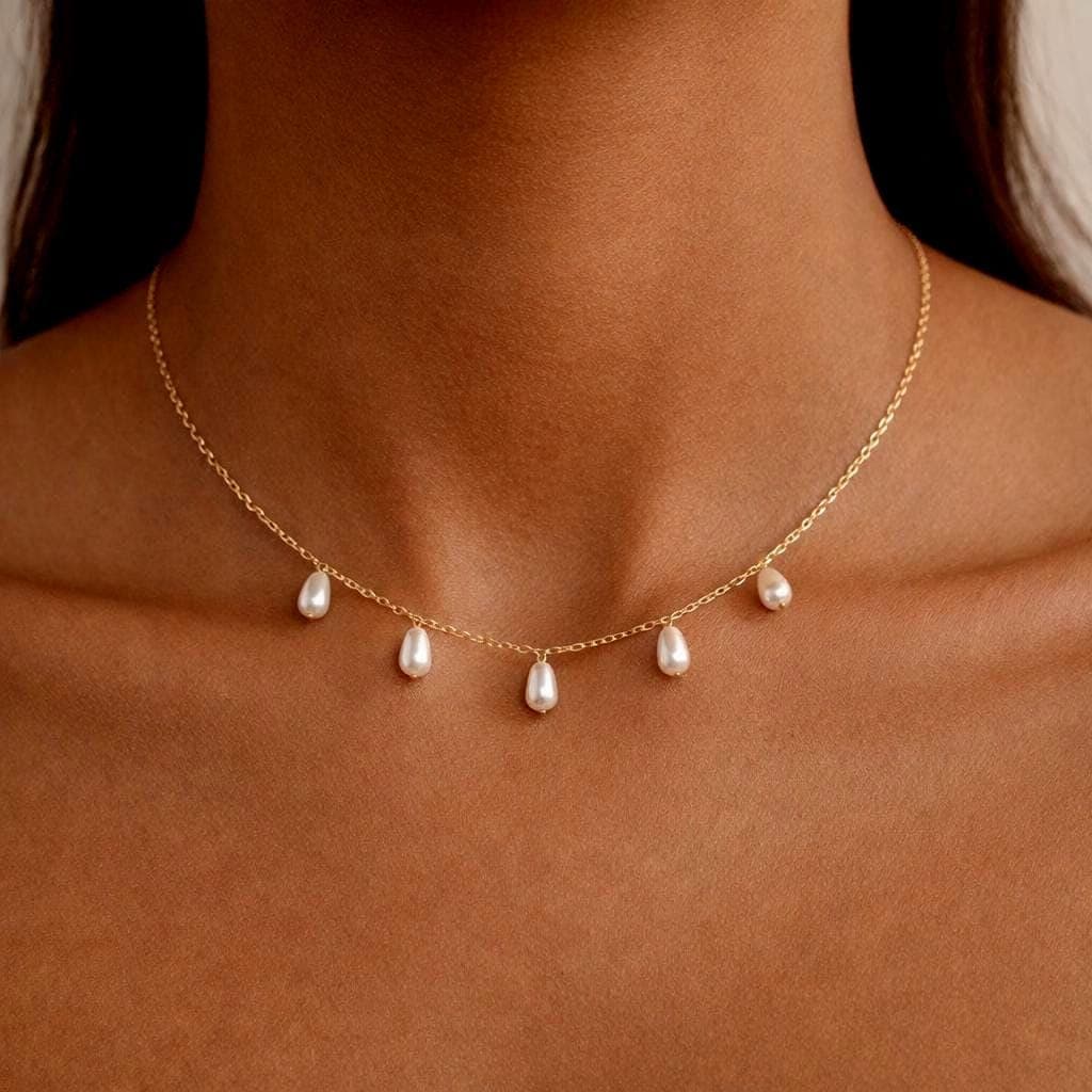 Dainty Gold Chain Teardrop Pearl Necklace thumbnail 2