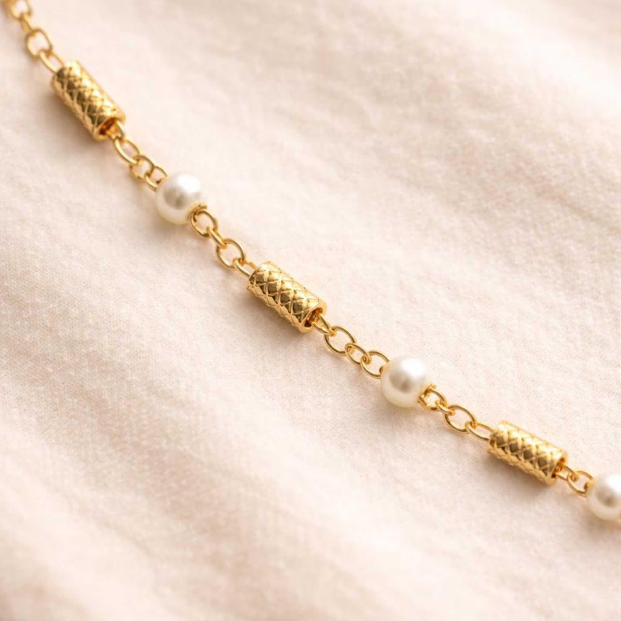 Pearl Necklace thumbnail 3