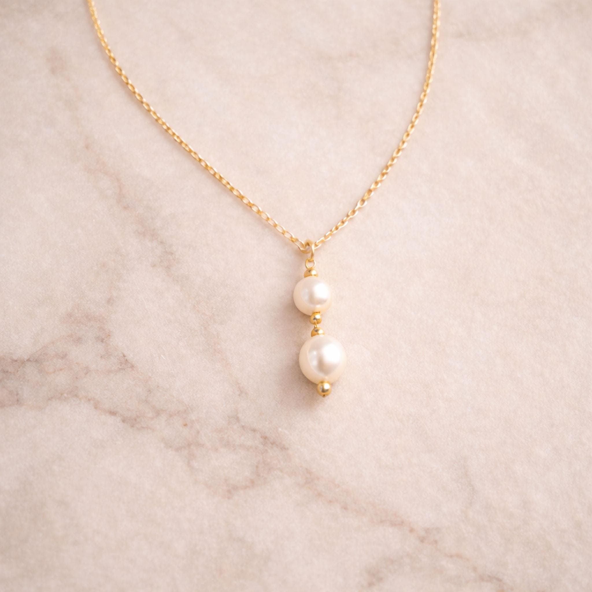 Freshwater Pearl Pendant Necklace thumbnail 2